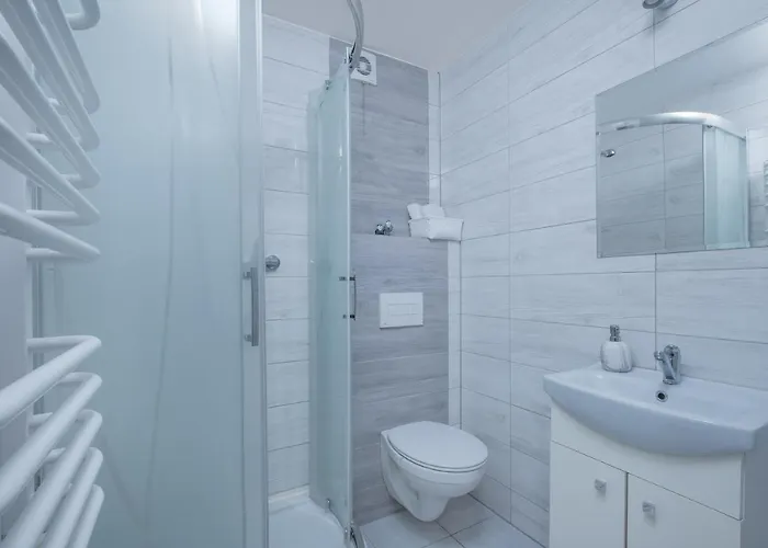 Cold Sea Bed and Breakfast